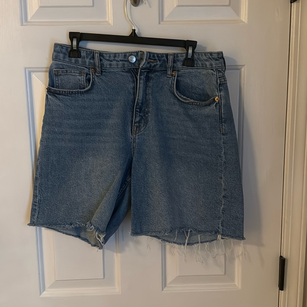 H&M Denim Shorts-Size 10